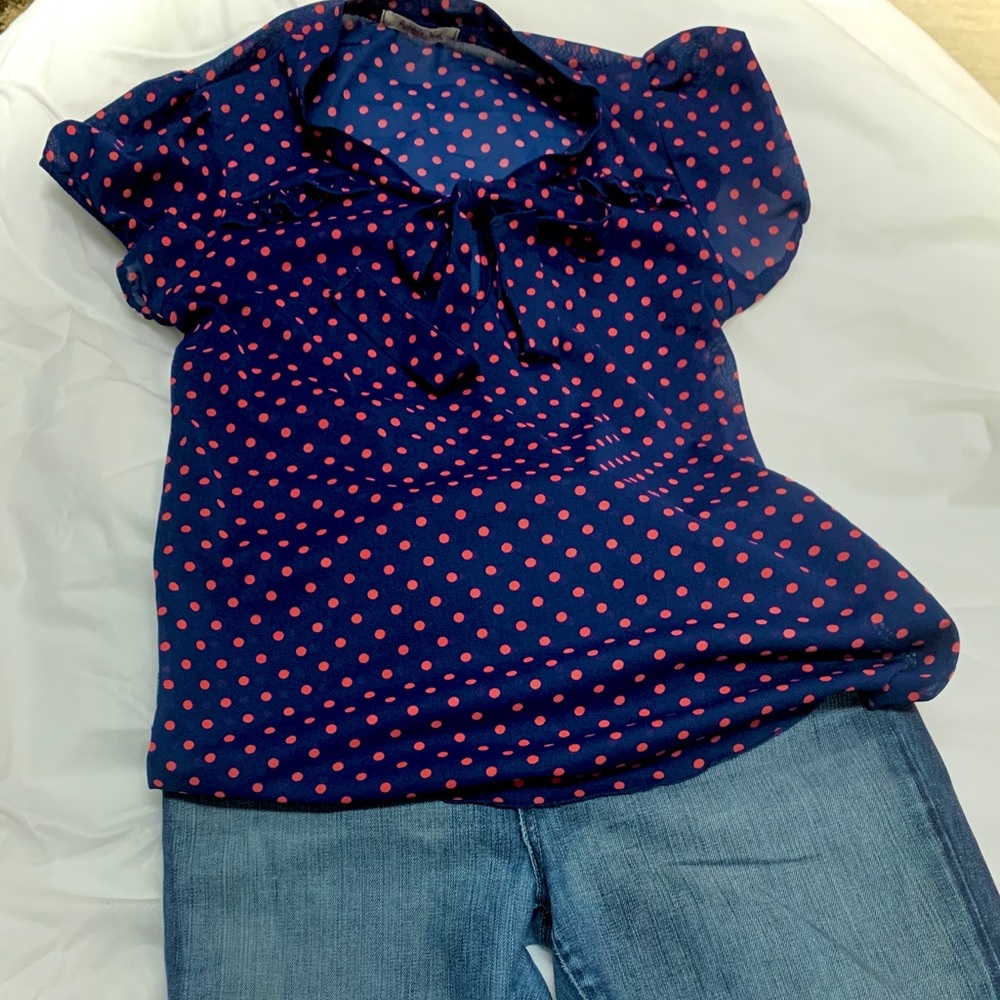 Robins nest Maternity top